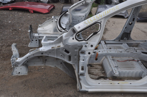 Front left quarter Nissan Leaf 13-17 white on the body
