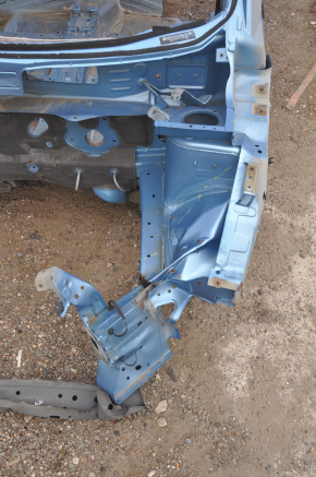 Front left quarter Nissan Leaf 13-17 blue on the body, bent side member, bumps