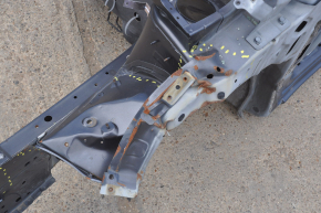 Front left quarter Nissan Leaf 13-17 black on the body, dented side member