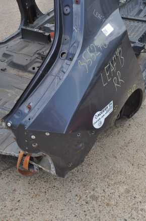 Quarter wing rear right Nissan Leaf 13-17 black on the body, pokes
