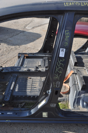 Body pillar central left Nissan Leaf 13-17 on the body, bumps