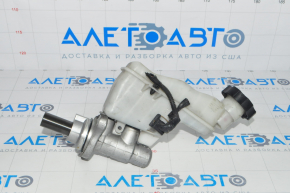 Brake Master Cylinder with Reservoir Hyundai Veloster 12-17