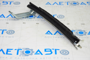 Front right rear door glass guide Nissan Sentra 20-24