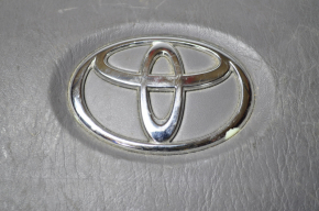 Airbag in the driver's steering wheel of a Toyota Camry v30 02-04, gray, scratches, chrome peeling