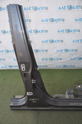 Front right quarter Nissan Rogue 14-20 graphite with central pillar, pokes