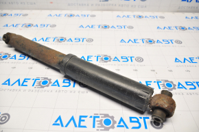 Rear shock absorber right Nissan Rogue 14-16 fwd small silent block rusty, S/B for replacement