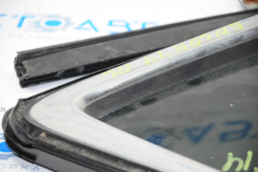 Door glass triangle with seal rear left Buick Encore 13-19 rubbed chrome