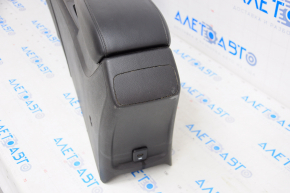 Console central armrest and cup holders Chevrolet Cruze 16- black, scratches