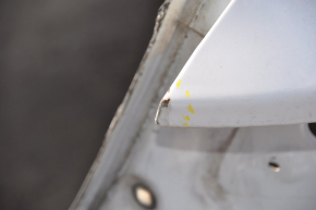Quarter wing rear right Hyundai Sonata 11-12 white on the body, dented