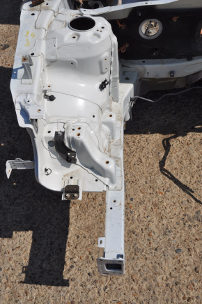 Front right quarter Hyundai Sonata 11-15 white on the body, dented