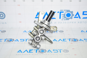 Toyota Camry v40 master brake cylinder without reservoir