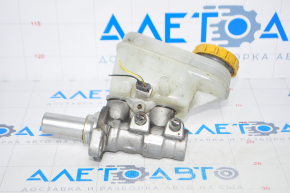 Main brake cylinder with reservoir Subaru Forester 14-15 SJ manual transmission with cover