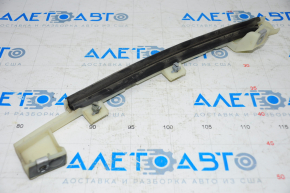 Front right door glass guide for Chevrolet Malibu 16-25