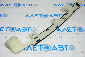 Front right door glass guide for Chevrolet Malibu 16-25