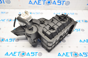 Canister with carbon absorber Jeep Cherokee KL 14-23 sensor torn off