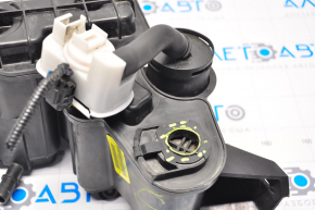 Canister with carbon absorber Jeep Cherokee KL 14-23 sensor torn off