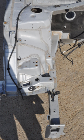Front quarter right Hyundai Sonata 15-19 silver on the body