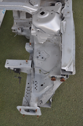 Front left quarter Ford Fusion mk5 13-20 silver with central pillar, bumps, dented