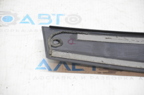Door trim side front right Nissan Sentra 20-24 broken fastener