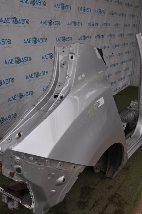 Quarter wing rear right Nissan Leaf 13-17 silver with central pillar
