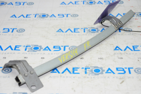Front right door glass guide Nissan Versa 12-19 usa light