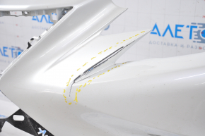 Bare front bumper Lexus LS500 18-20 white no fragment on the left, broken fasteners, tears, dented, scratches, made