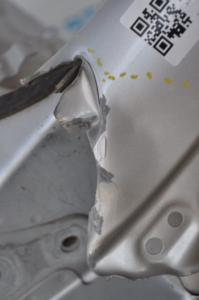 Front left quarter Chevrolet Volt 16- silver with central pillar, dented, without side member, bumps