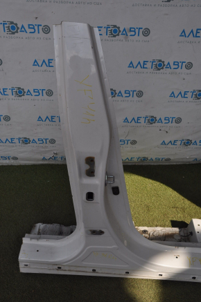 Front right quarter Hyundai Sonata 11-15 white with central pillar, pokes