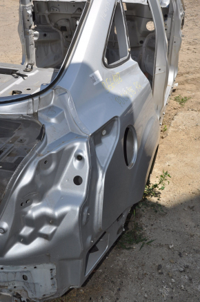 Quarter wing rear right Ford Focus mk3 11-18 4d silver on body