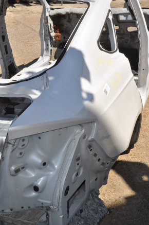 Quarter wing rear right Ford Fusion mk5 13-20 white on the body, dented, bumps