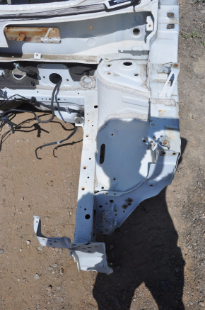 Front left quarter Nissan Rogue 14-20 white on the body