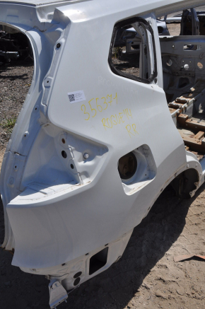 Quarter wing rear right Nissan Rogue 14-20 white on the body, pokes