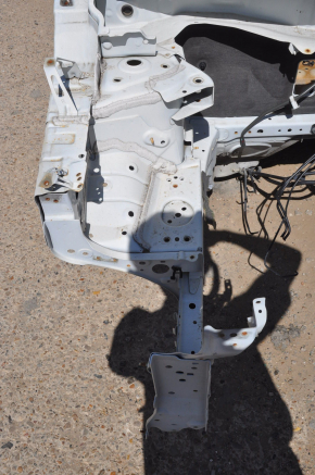 Front right quarter Nissan Rogue 14-20 white on the body