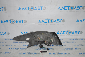 Right headlight Nissan Altima 13-14 prerest halogen