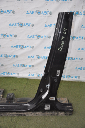 Front left quarter Nissan Rogue 14-20 black with central pillar, dented, pokes