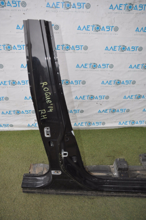 Front right quarter Nissan Rogue 14-20 black dented, bumps, sawn off side member