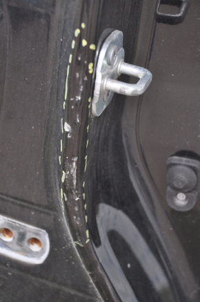 Front right quarter Nissan Rogue 14-20 black dented, bumps, sawn off side member