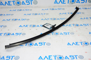 Rear right door glass guide for Lexus CT200h 11-17
