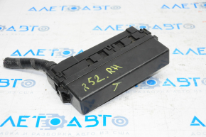 Relay block right Nissan Pathfinder 13-20 small
