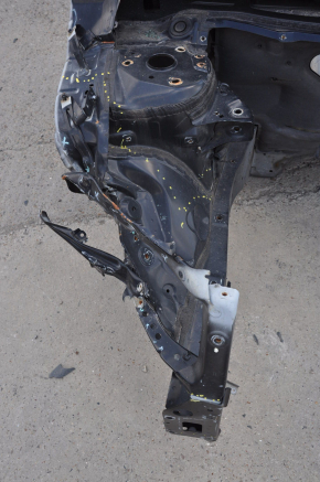Front right quarter Infiniti JX35 QX60 13 - black on the body, dented, side member warped