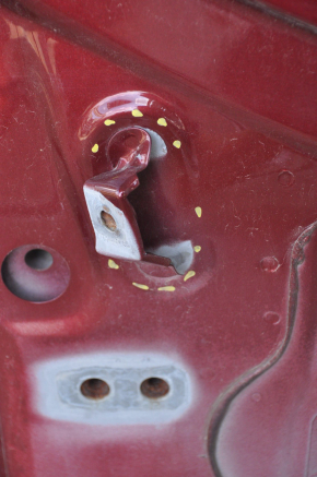 Front right quarter Chevrolet Volt 16 - red with central pillar, sawn off side member, dented, bumps
