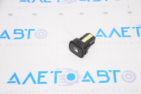 Fuel filler flap release button in Chevrolet Volt 11-15 card