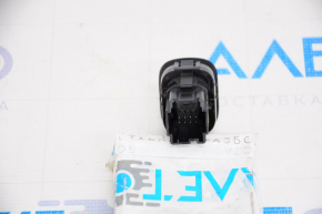 Fuel filler flap release button in Chevrolet Volt 11-15 card