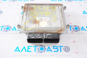 ECU engine computer Kia Sorento 14-15 2.4 dented housing, chip breakage