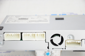 Lexus CT200h Audio Amplifier 11-13