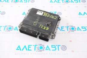 Block ECU engine computer Lexus CT200h 11-17 chip breakage, dented with a crack