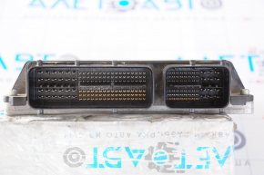 Block ECU engine computer Lexus CT200h 11-17 chip breakage, dented with a crack