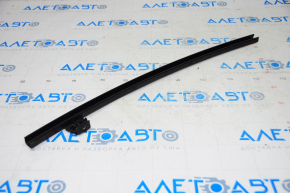 Rear right door glass guide for Toyota Prius 20 04-09