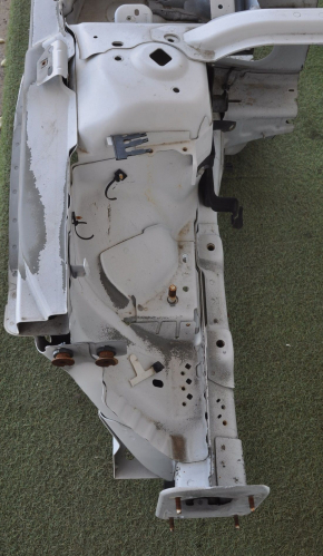 Front quarter right Ford Fusion mk5 13-16 without bracket white with central pillar, pokes