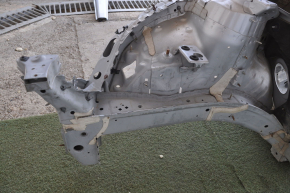 Front right quarter Chevrolet Volt 11-15 silver with central pillar, pokes